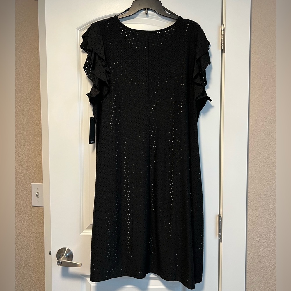 ***GNW Women's Plus Eyelet Ruffle Sleeve Shift Dress - Picture 5 of 7